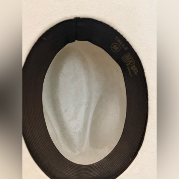 Suede Cream Hat with Multicolor Band - Picture 9 of 9